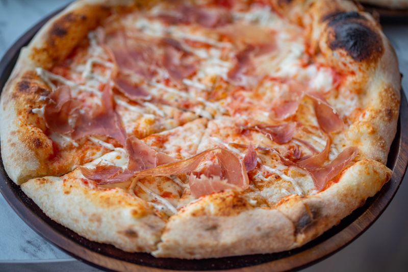 Vegetarian and vegan pizza options